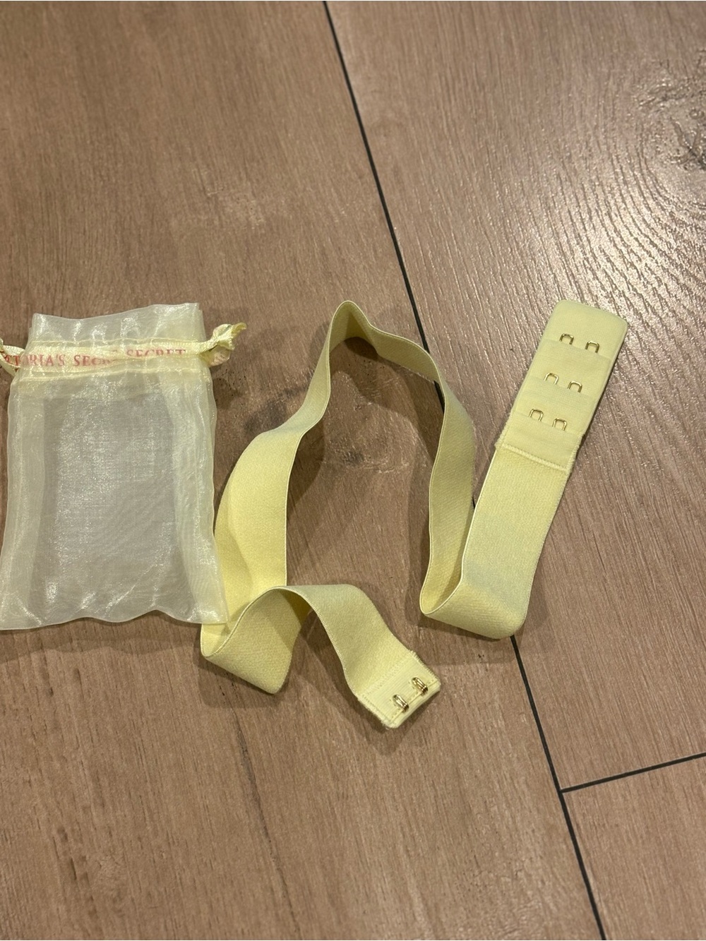 Victoria’s Secret Hook Row Stretches Size OS